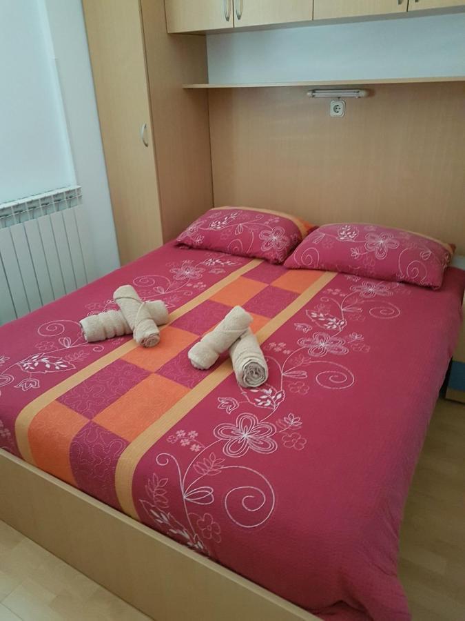 Apartments & Rooms Villa Adamovic Umag Buitenkant foto