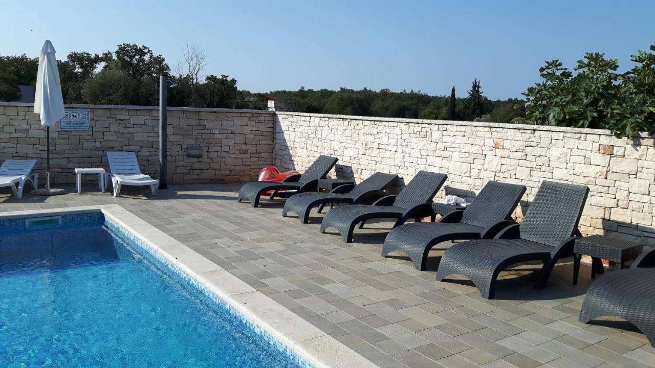Apartments & Rooms Villa Adamovic Umag Buitenkant foto